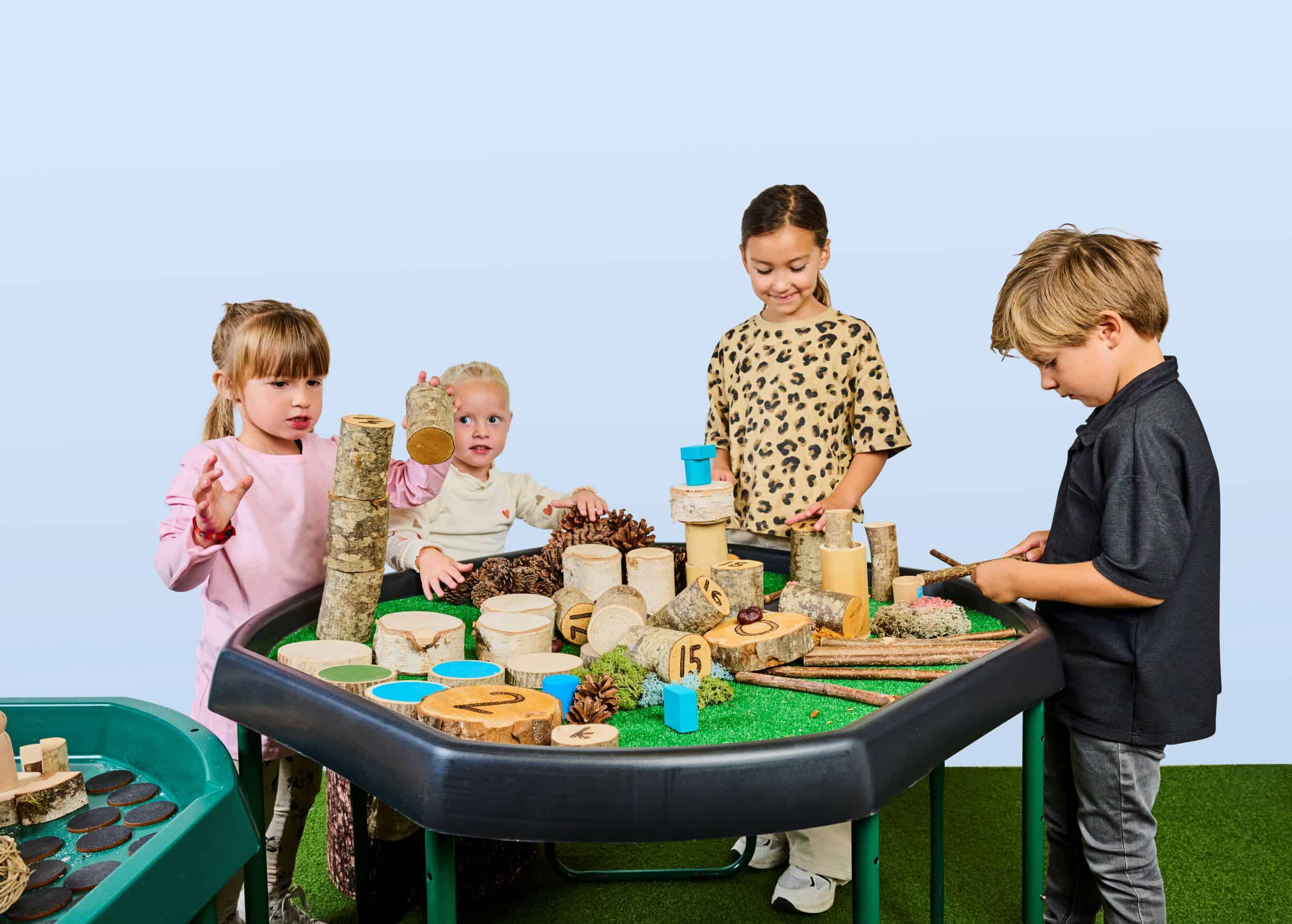 Kinderen tuff tray